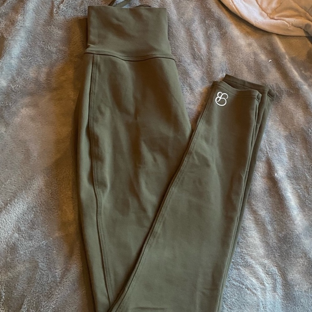 Bombshell sexy back leggings